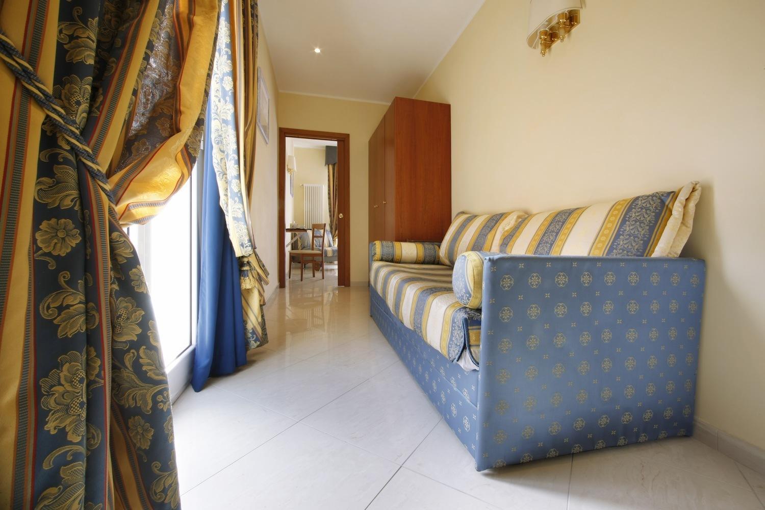 Hotel Ristorante Toscana Alassio Ruang foto