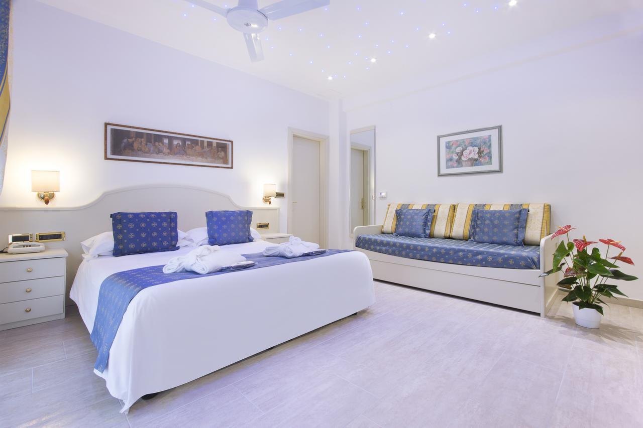 Hotel Ristorante Toscana Alassio Bagian luar foto