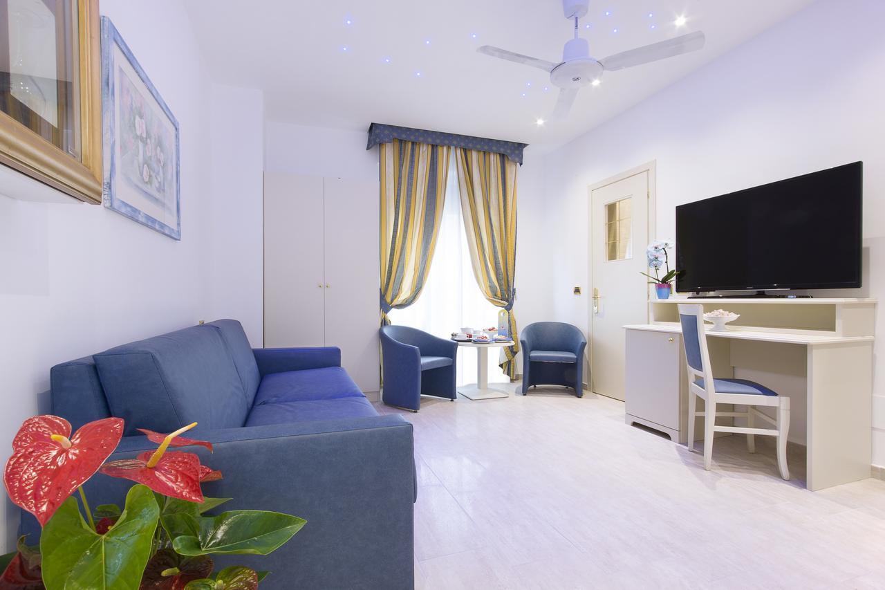 Hotel Ristorante Toscana Alassio Bagian luar foto